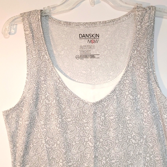 #60 DANSKIN NOW ACTIVE LARGE TANK TOP - Picture 2 of 6